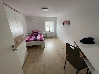 Modern eingerichtetes Einzelzimmer in Groß Vollstedt, Gemeinschaftsbad (Einzelzimmer 1)